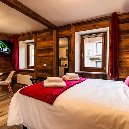 Alp Break 1 - Nel Borgo Storico Del Ponte 奥斯塔